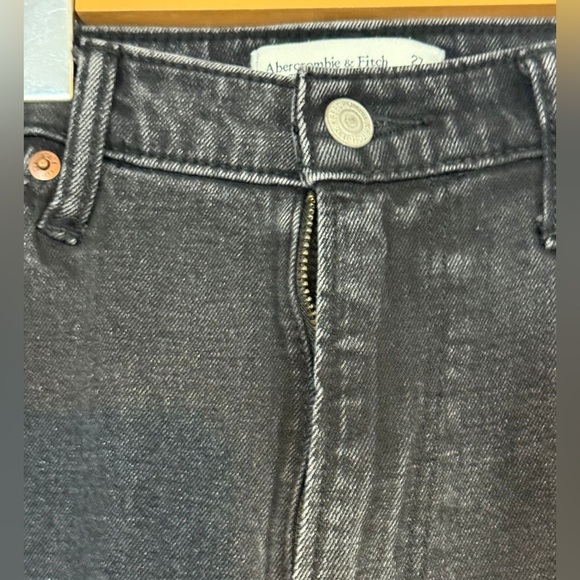 Abercrombie & Fitch Ultra High Rise Ankle Straight Jeans - Size 27 / 4R Curve - Picture 4 of 7